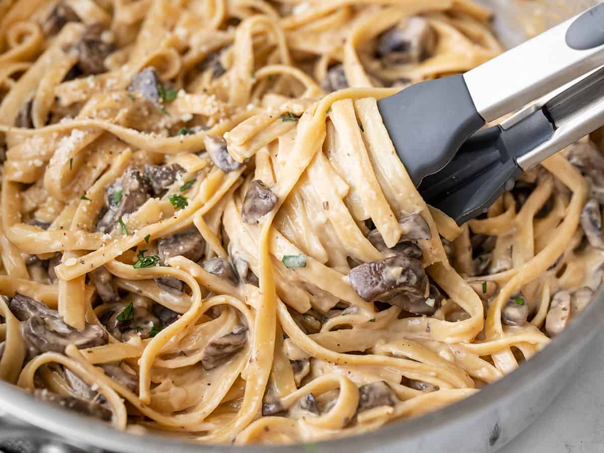 How long is mushroom pasta good for?